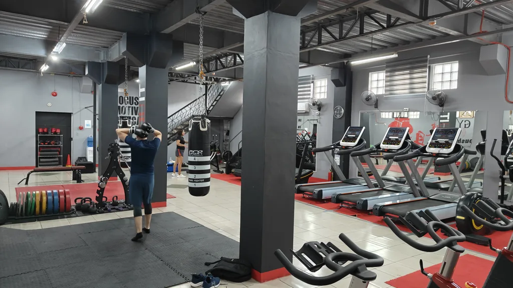 Downstairs gym floor at TM Fitness Hub in Valencia, Negros Oriental