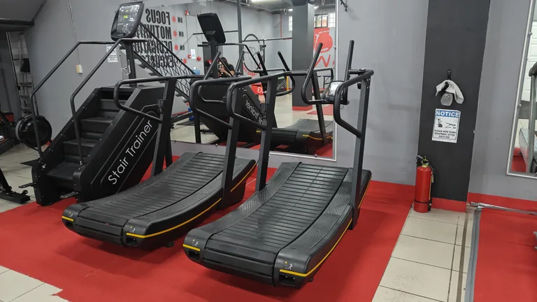 Manual treadmills at TM Fitness Hub in Valencia, Negros Oriental