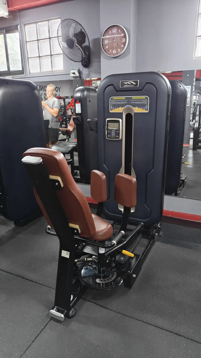 Seated adductor machine at TM Fitness Hub in Valencia, Negros Oriental
