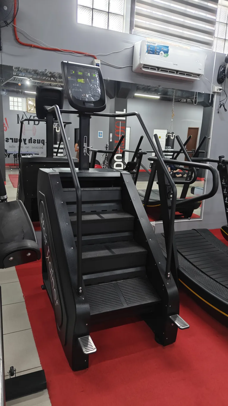 Stair climber at TM Fitness Hub in Valencia, Negros Oriental