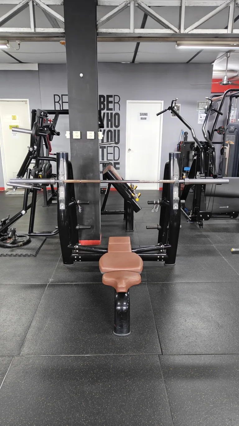 Flat bench press station at TM Fitness Hub in Valencia, Negros Oriental